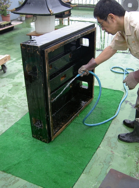 八坂神社様洗い (8).JPG